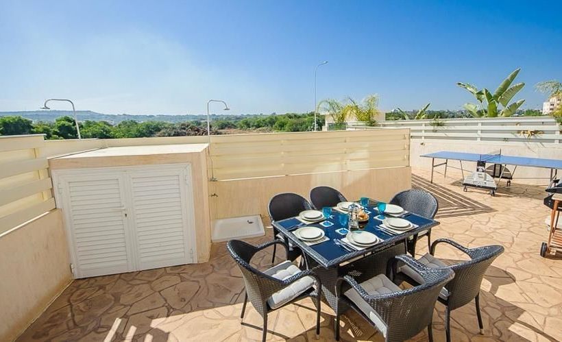 Oceanview Luxury Villa 012