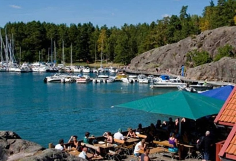הוסטל Grinda Stugby Och Sea Lodge Pensionat Med Kost & Logi