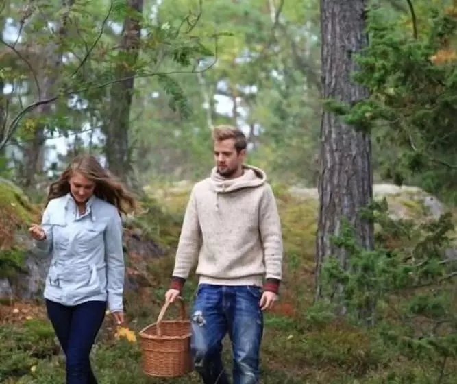 Retkeilymaja Grinda Stugby Och Sea Lodge   Pensionat Med Kost & Logi