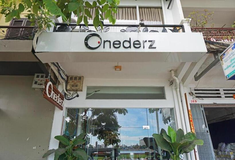 هاستل Onederz Phnom Penh
