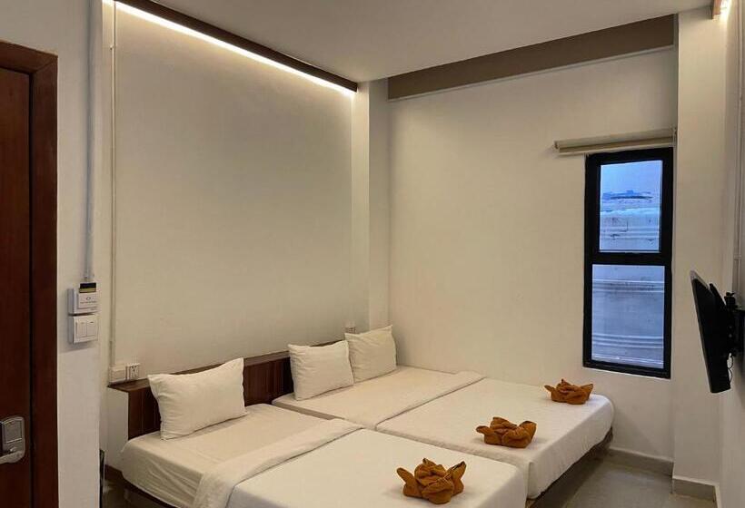 هاستل Onederz Phnom Penh