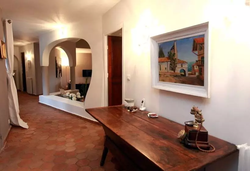 Aamiaismajoitus (B&B) La Pelicane