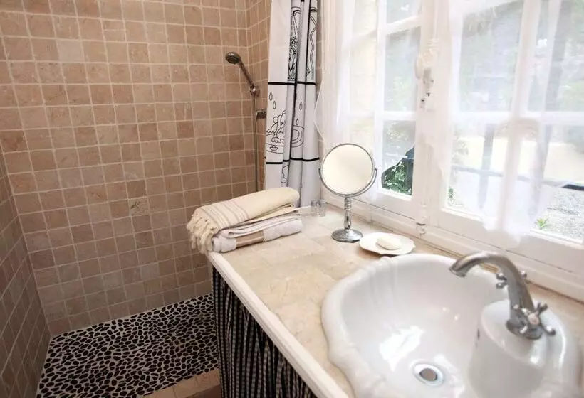 Aamiaismajoitus (B&B) La Pelicane