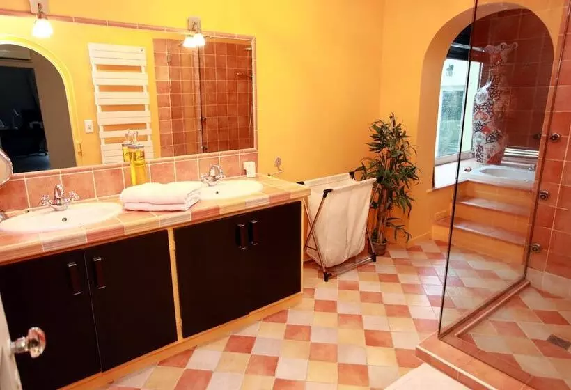 Aamiaismajoitus (B&B) La Pelicane