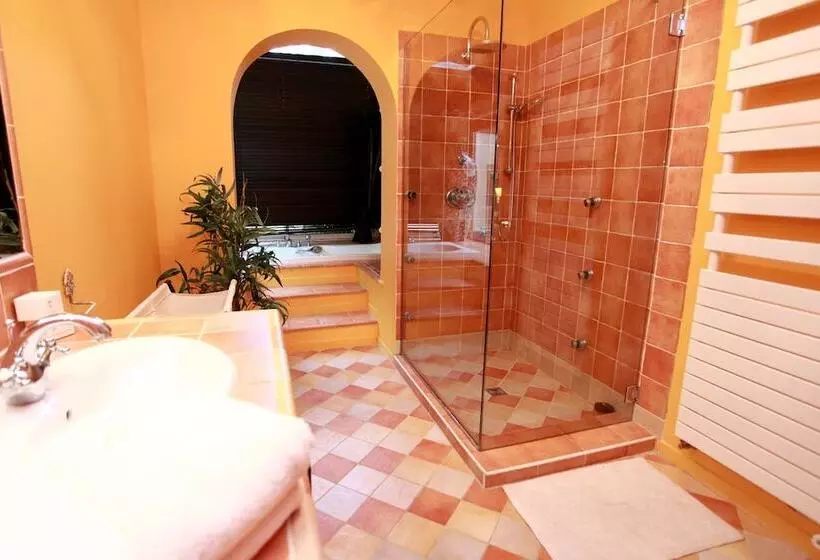 Aamiaismajoitus (B&B) La Pelicane