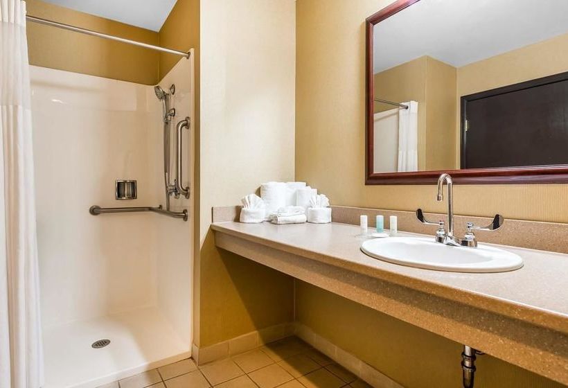 Clarion Hotel & Conference Center