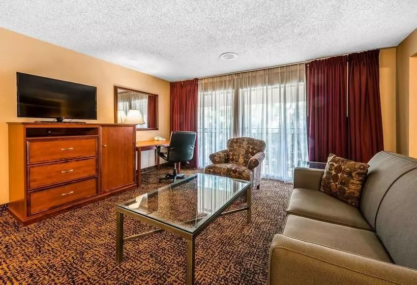 Clarion Hotel & Conference Center