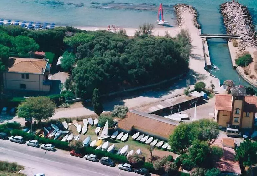 Hotelli Borgo Valmarina