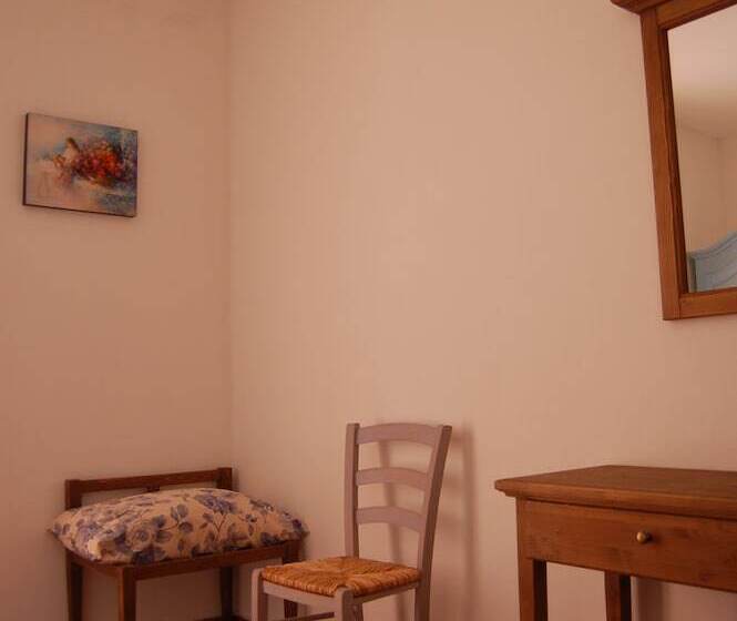 בית מלון כפרי Borgo Valmarina