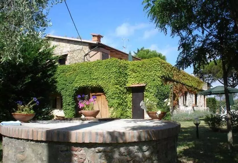 Hotelli Borgo Valmarina