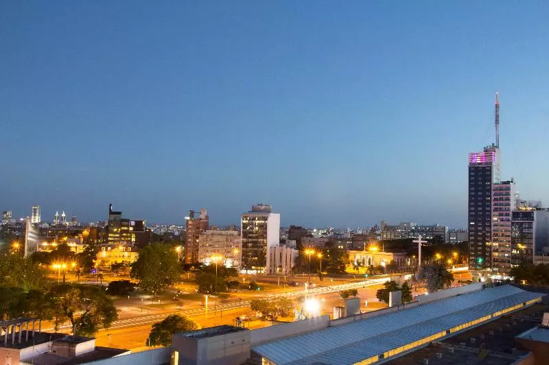 ホテル Ciudadano Suites