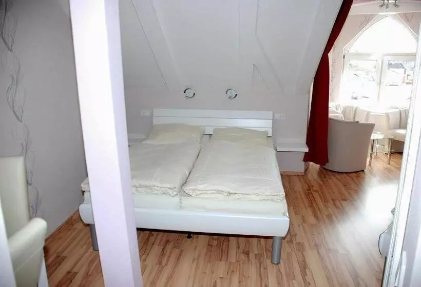 Hotelli Landgasthof Tarp