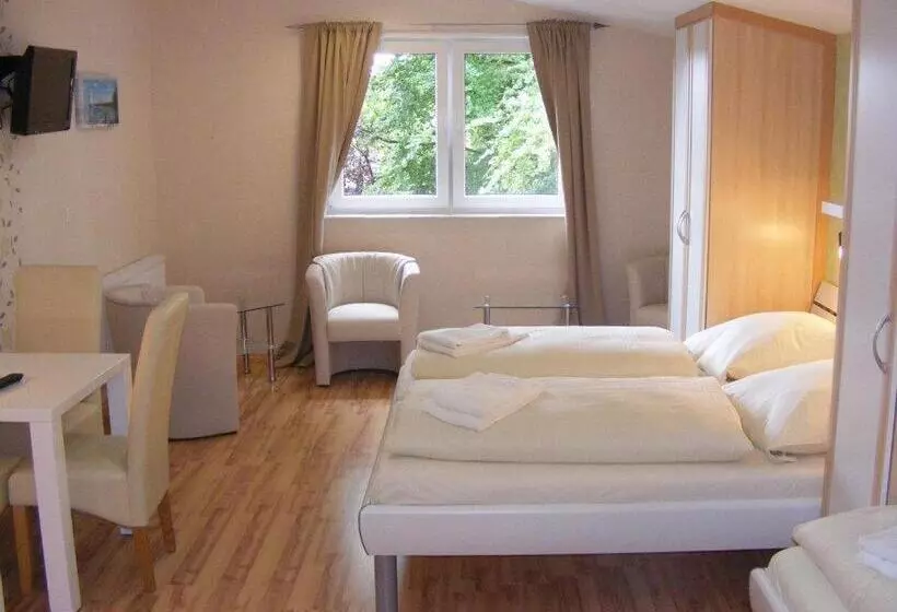 Hotelli Landgasthof Tarp