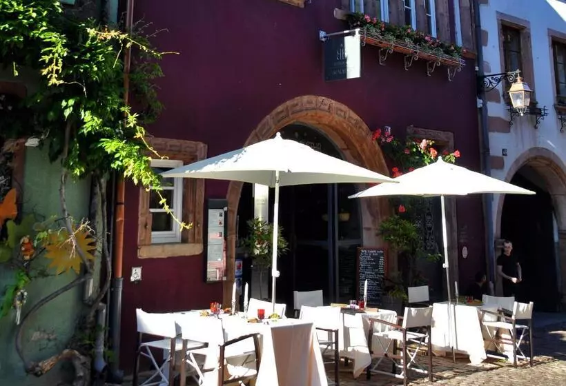 Hotelli Le B. Suites, Chambres & Restaurant