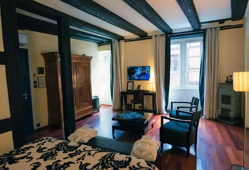 Hotelli Le B. Suites, Chambres & Restaurant