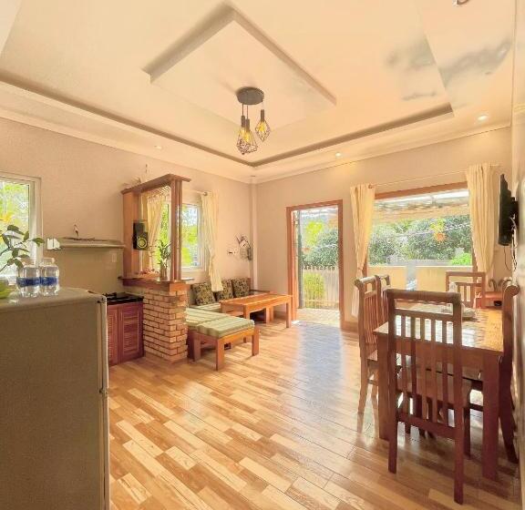 هتل Phu Quoc Village