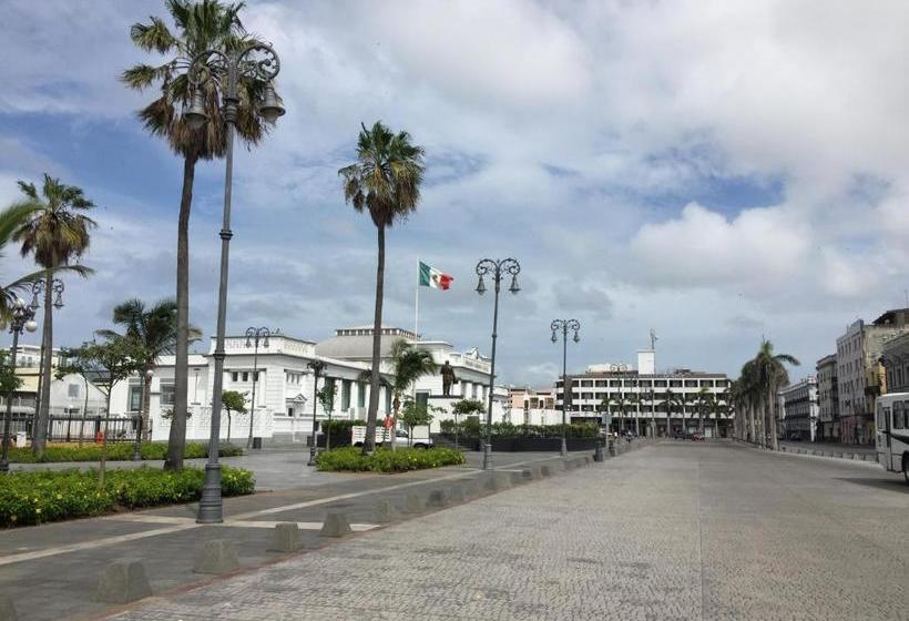 호텔 Puerta De Mar