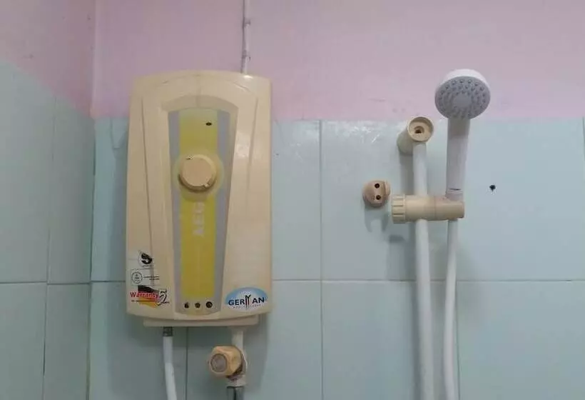 هتل 99 Inn