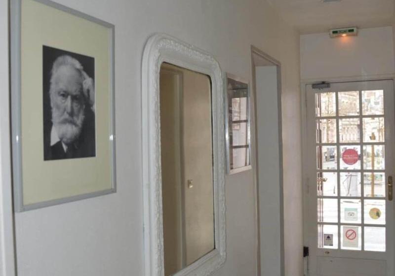 هتل Victor Hugo