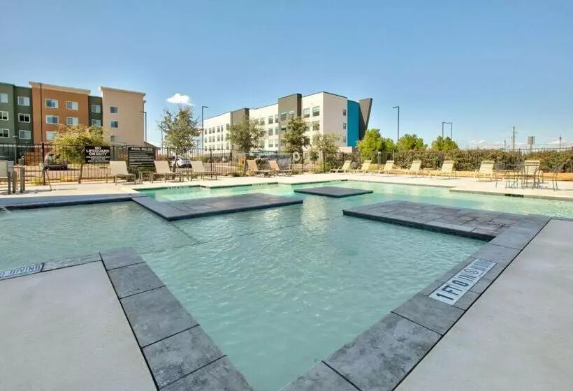 ホテル La Quinta Inn & Suites By Wyndham Lubbock Southwest