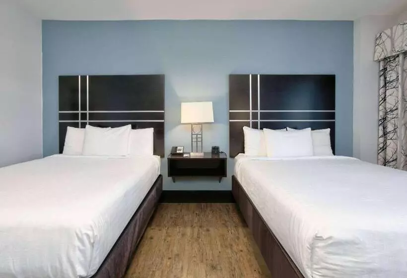 ホテル La Quinta Inn & Suites By Wyndham Lubbock Southwest