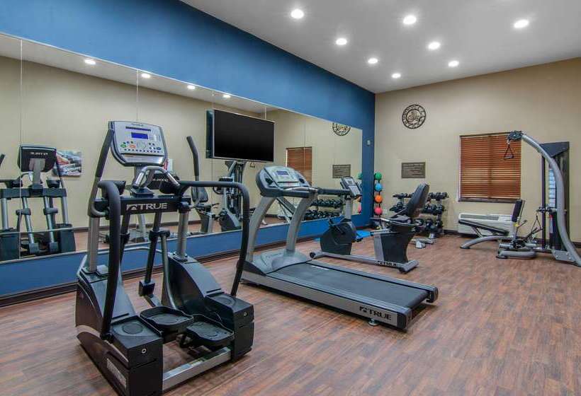 Отель Comfort Inn & Suites Shawnee  Kansas City