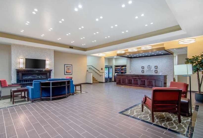 Отель Comfort Inn & Suites Shawnee  Kansas City