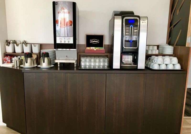 Brit Hotel Martigues Nord