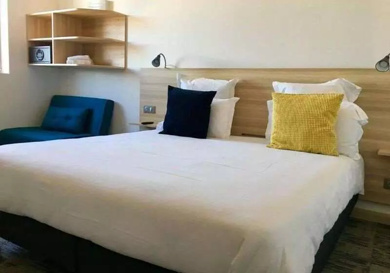 Brit Hotel Martigues Nord