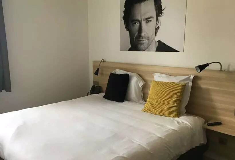 Brit Hotel Martigues Nord