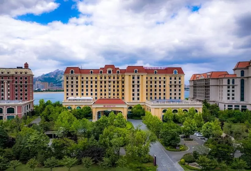 ホテル Crowne Plaza Qingdaoorientalmoviemetropolis, An Ihg