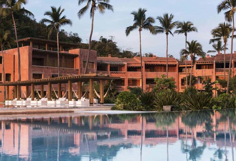 Отель El Careyes Club & Residences