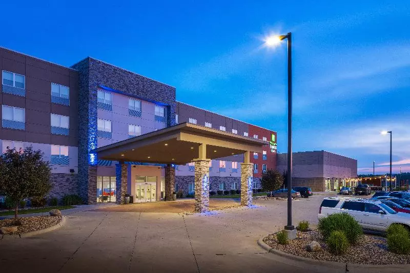 ホテル Holiday Inn Express & Suites Sioux City North   Event Center, An Ihg