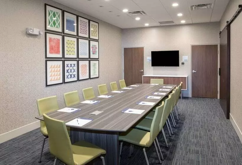 ホテル Holiday Inn Express & Suites Sioux City North   Event Center, An Ihg