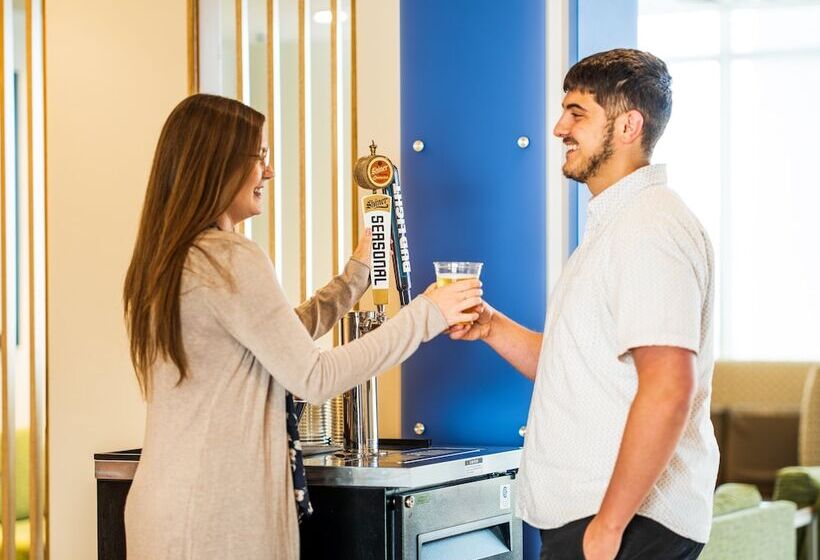 בית מלון כפרי Holiday Inn Express & Suites Sioux City North   Event Center, An Ihg