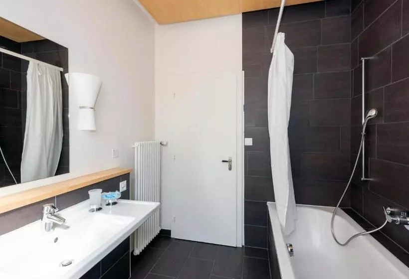 هتل Hôtel Du Cheval Blanc