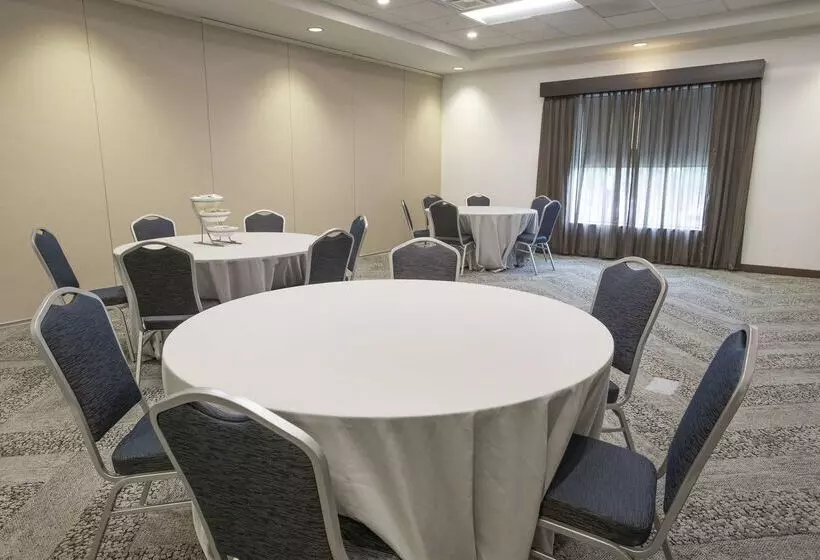 هتل Hyatt Place Cincinnati / Sharonville Convention Center