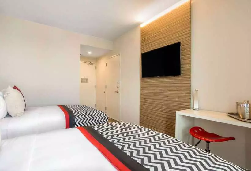 Insignia Hotel Brooklyn, Ascend Hotel Collection