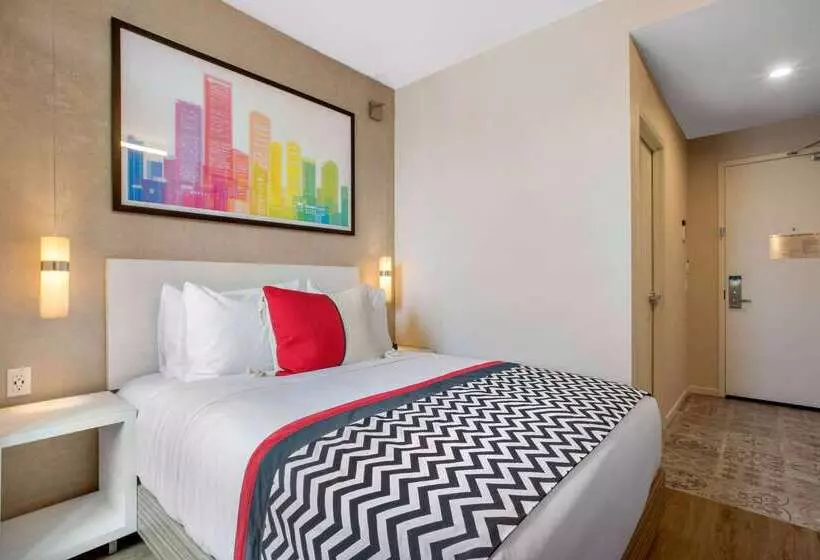 Insignia Hotel Brooklyn, Ascend Hotel Collection