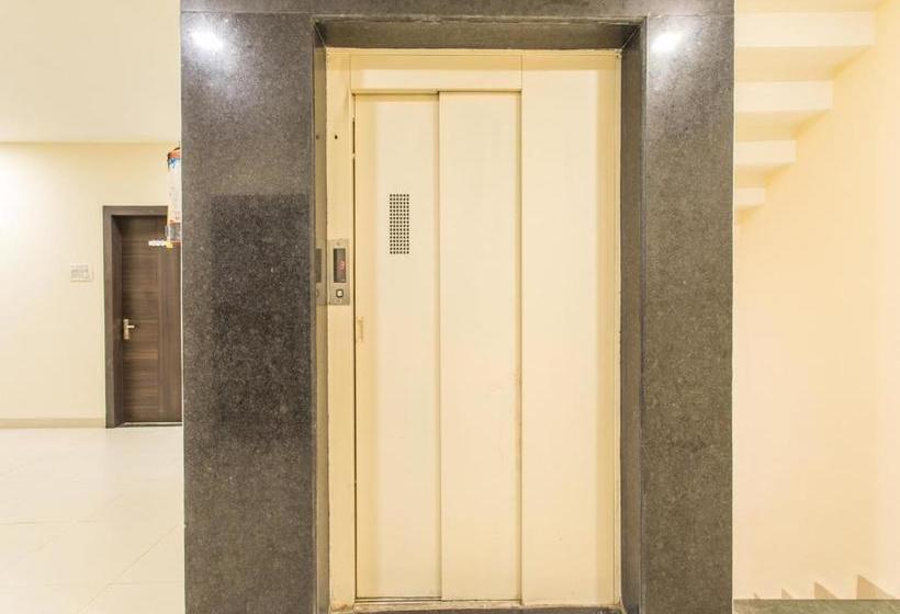 Отель Oyo Rooms Gangwal Bus Stand