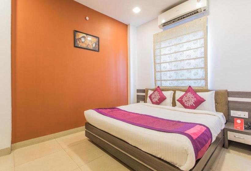 Отель Oyo Rooms Gangwal Bus Stand