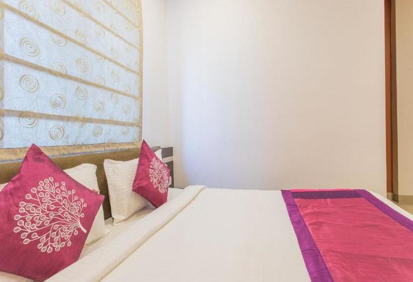 Отель Oyo Rooms Gangwal Bus Stand