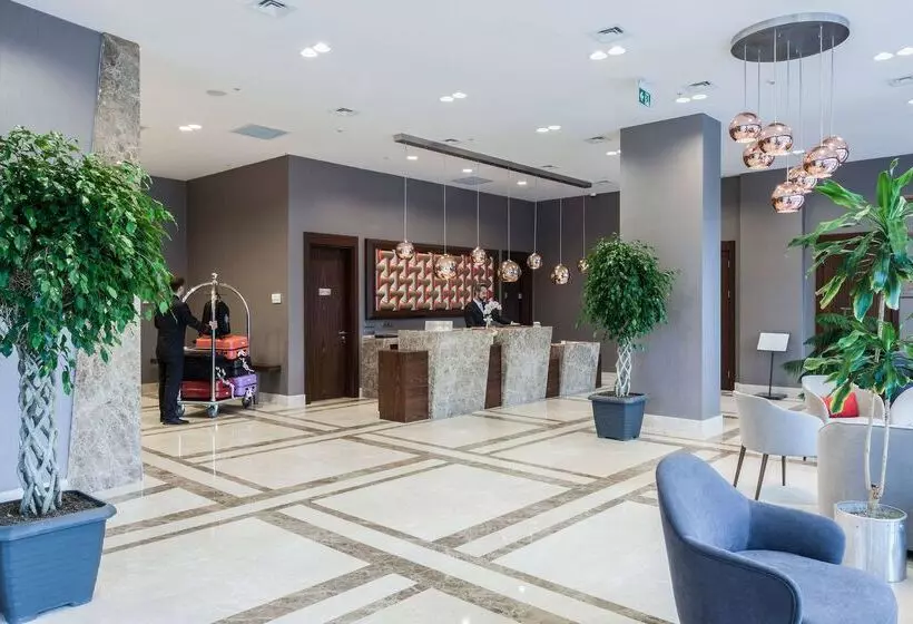 ホテル Ramada By Wyndham Istanbul Alibeykoy