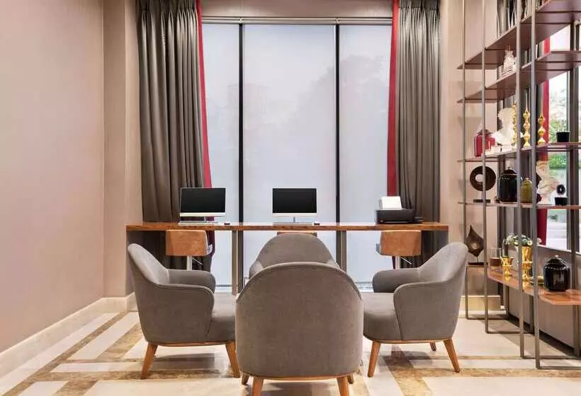 ホテル Ramada By Wyndham Istanbul Alibeykoy