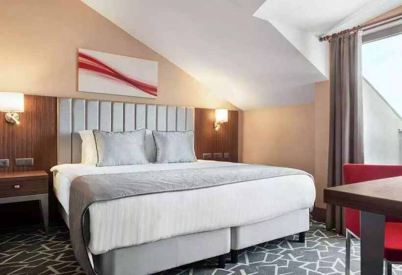 ホテル Ramada By Wyndham Istanbul Alibeykoy