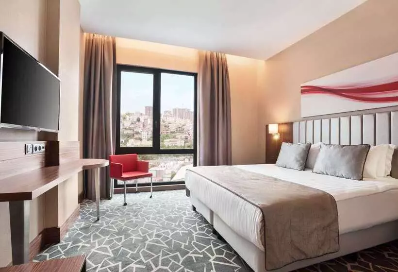 ホテル Ramada By Wyndham Istanbul Alibeykoy