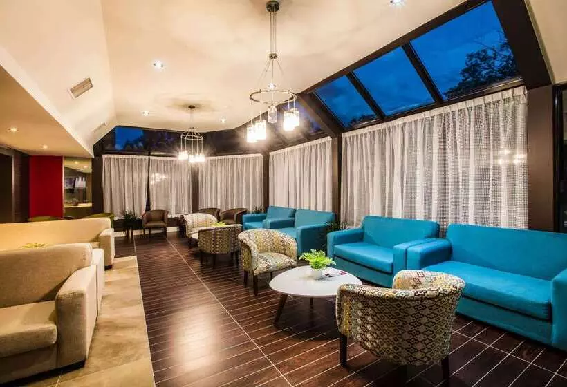 Hotelli Ramada By Wyndham Jacksons Point