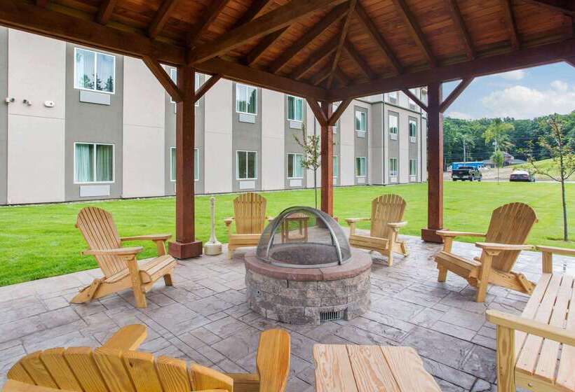 בית מלון כפרי Sleep Inn & Suites Monroe Woodbury