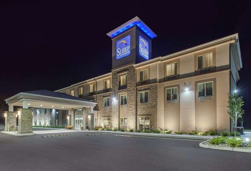בית מלון כפרי Sleep Inn & Suites Monroe Woodbury