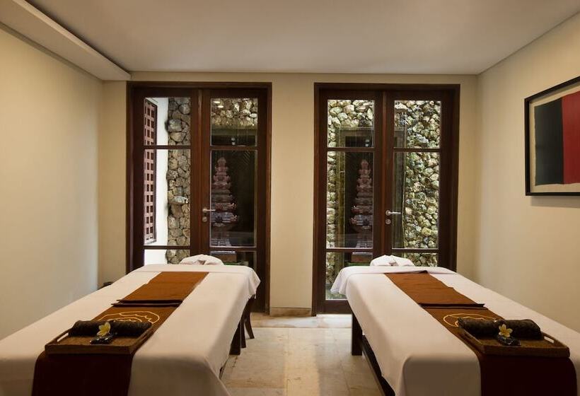 Отель The Tamarind Resort  Nusa Lembongan